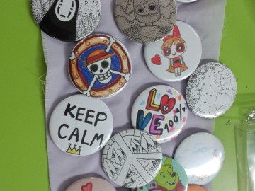 อาสาสมัครเข็มกลัดแบ่งปัน –ห้องสมุดเพื่อการเรียนรู้ อนุสาวรีย์ชัยฯ 18 สค.  “Brooches for Sharing volunteer”  Aug.18, 19 ณ ห้องสมุดเพื่อการเรียนรู้ซอยพระนาง อนุสาวรีย์ชัยสมรภูมิ @People Library, Victory Monument